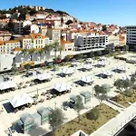 דירה Amazing Downtown With Small Balcony With View Over The Castle