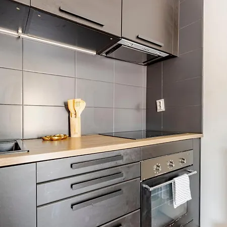 Apartamento Amazing Downtown With Small Balcony With View Over The Castle *